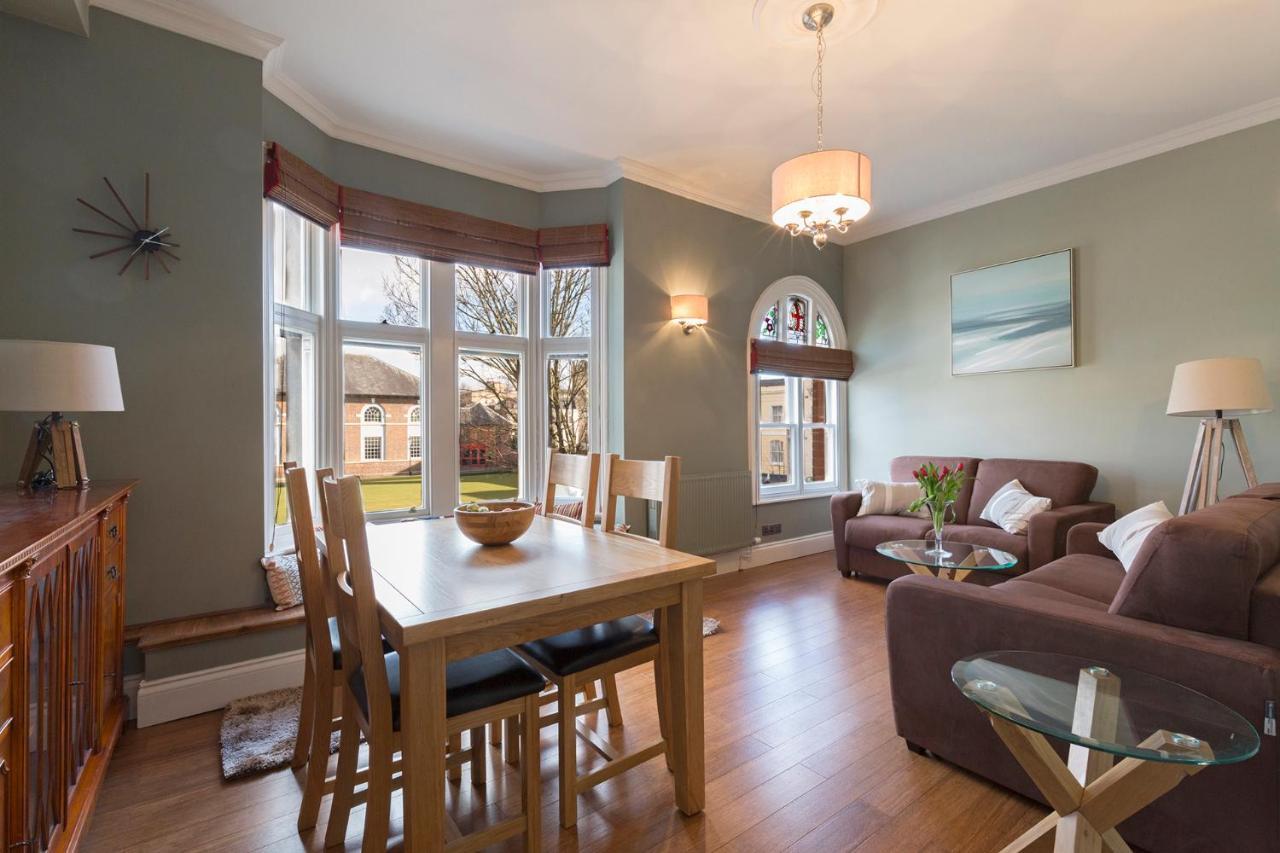 Ambrose Apartments Cheltenham Esterno foto