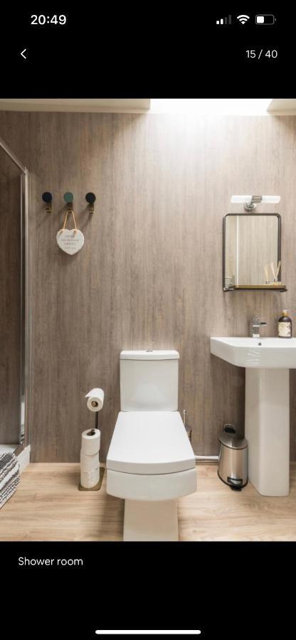 Ambrose Apartments Cheltenham Esterno foto