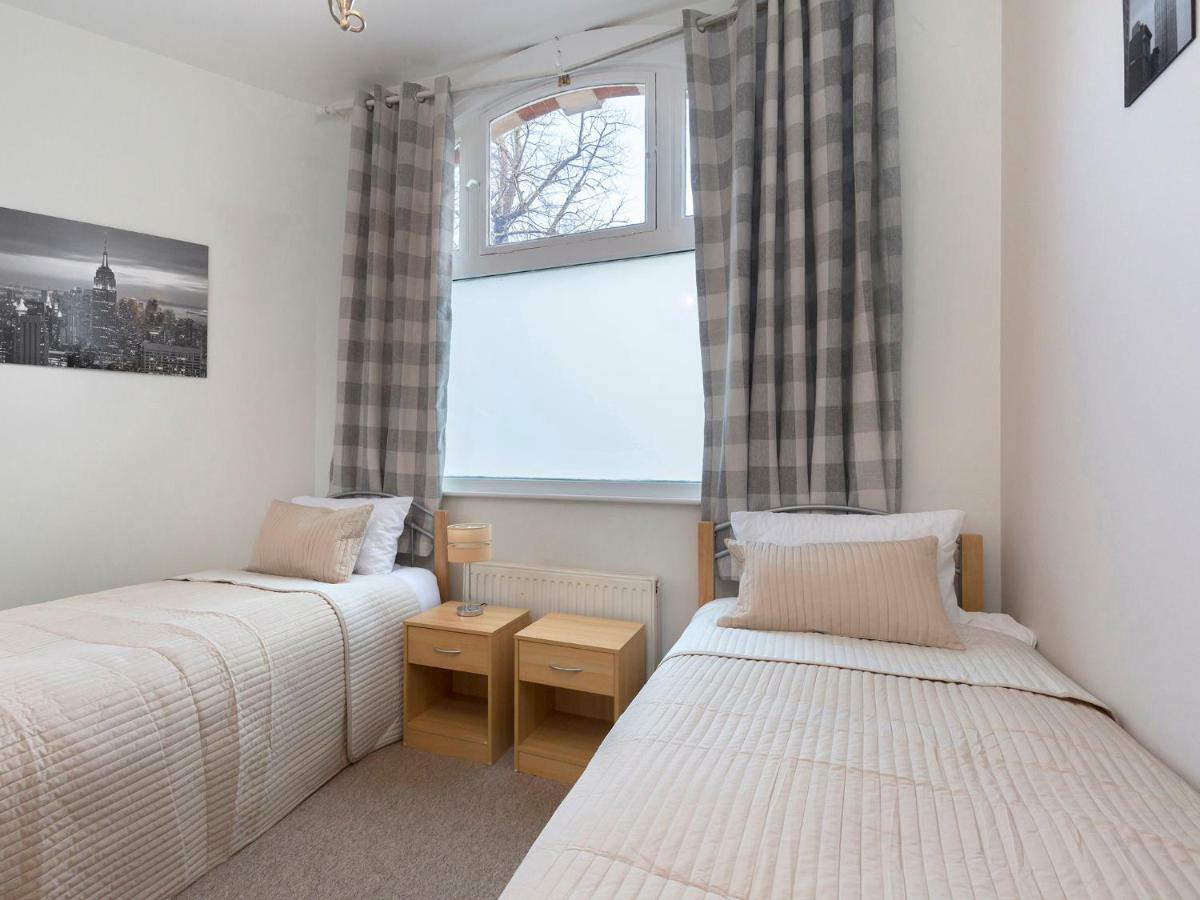 Ambrose Apartments Cheltenham Esterno foto